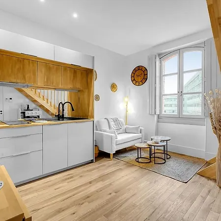 Appartement Magnificent Duplex Very Well Located *